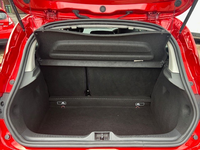 Used Renault Clio 2013 for sale - 77490829: Photo 20