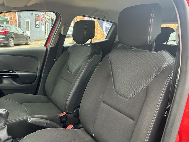 Used Renault Clio 2013 for sale - 77490829: Photo 25