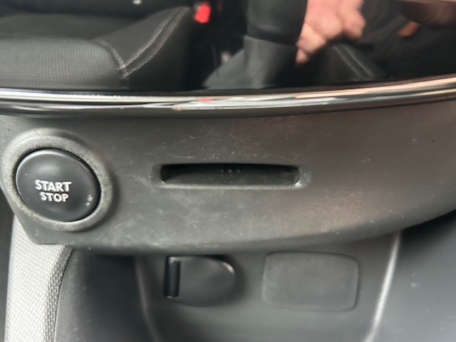 Used Renault Clio 2013 for sale - 77490829: Photo 34