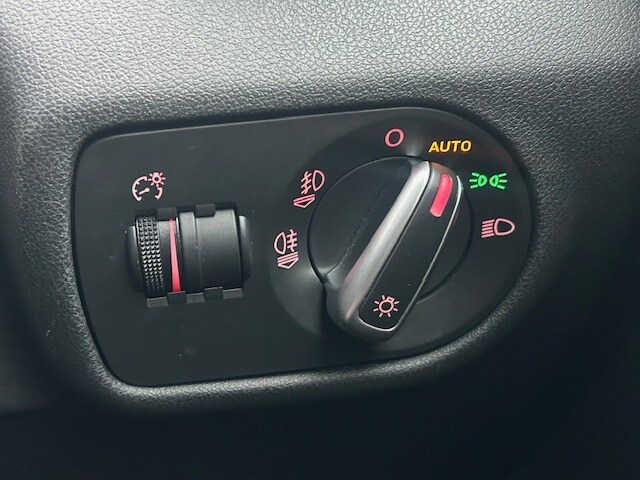 Used Audi A1 2011 for sale - 76355690: Photo 28