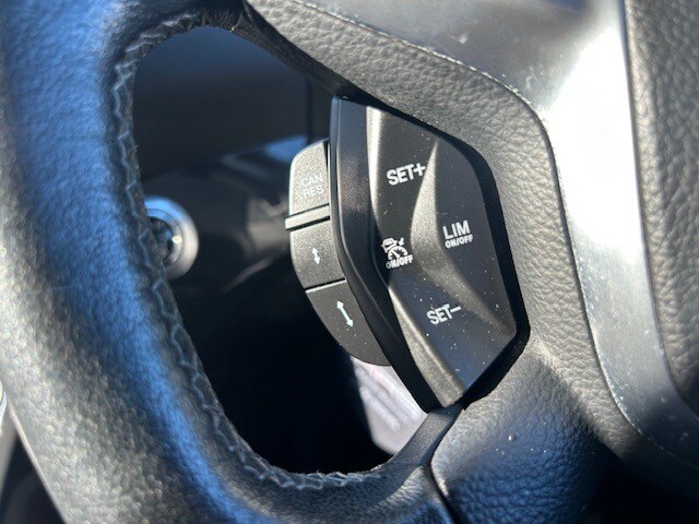 Used Ford Kuga 2015 for sale - 77577941: Photo 37