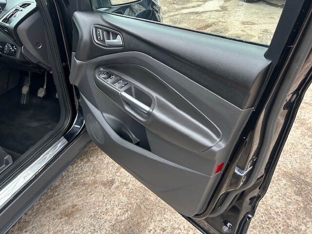 Used Ford Kuga 2016 for sale - 77916224: Photo 17