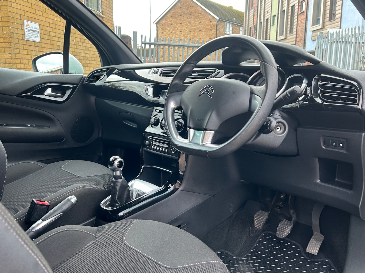 Used Citroen DS3 2013 for sale - 77632668: Photo 13