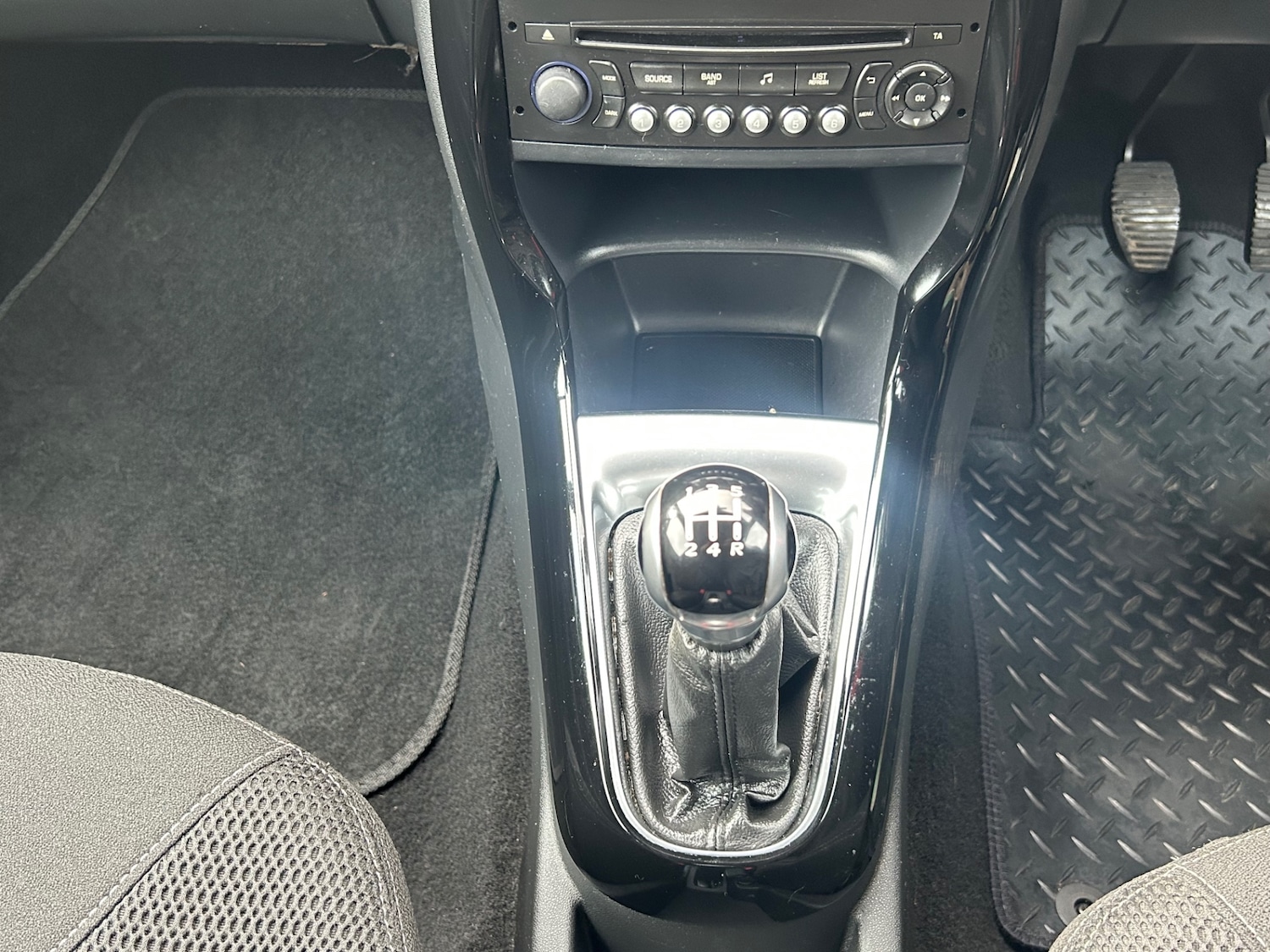 Used Citroen DS3 2013 for sale - 77632668: Photo 28