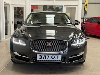 Used Jaguar XJ 2017 for sale - 79265417: Photo