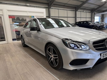 Used Mercedes-Benz E Class 2015 for sale - 79265467: Photo