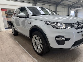Used Land Rover Discovery Sport 2018 for sale - 79265429: Photo