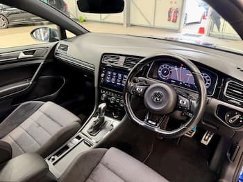 Used Volkswagen Golf 2017 for sale - 79818403: Photo