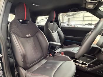 Used MINI Electric Cooper 2024 for sale - 79856751: Photo
