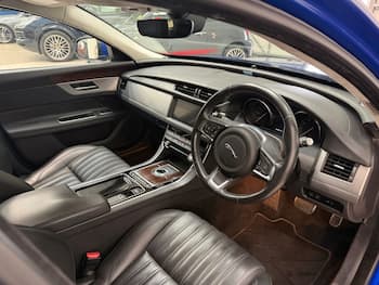 Used Jaguar XF 2019 for sale - 79675427: Photo