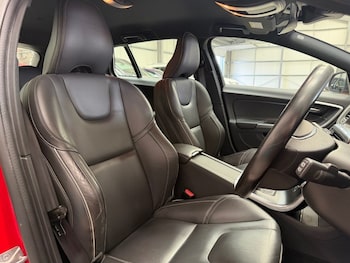 Used Volvo V60 2017 for sale - 79632306: Photo