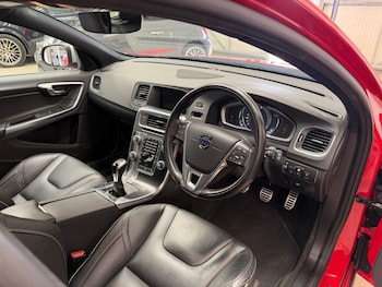 Used Volvo V60 2017 for sale - 79632306: Photo