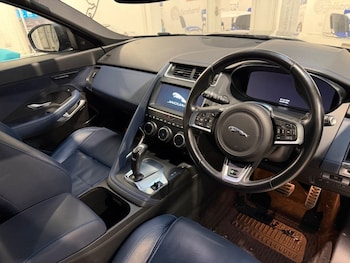 Used Jaguar E-Pace 2019 for sale - 79265442: Photo
