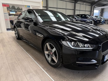 Used Jaguar XE 2018 for sale - 79265436: Photo