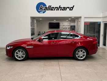 Used Jaguar XE 2015 for sale - 79265456: Photo