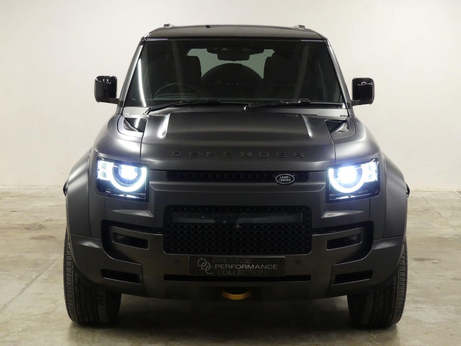 Used Land Rover Defender 110 for sale - 77908503: Photo 10