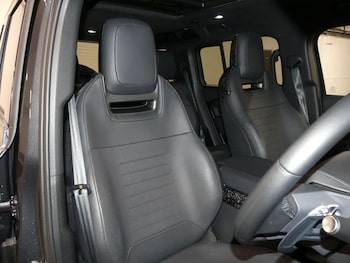 Used Land Rover Defender 110 2025 for sale - 77908503: Photo