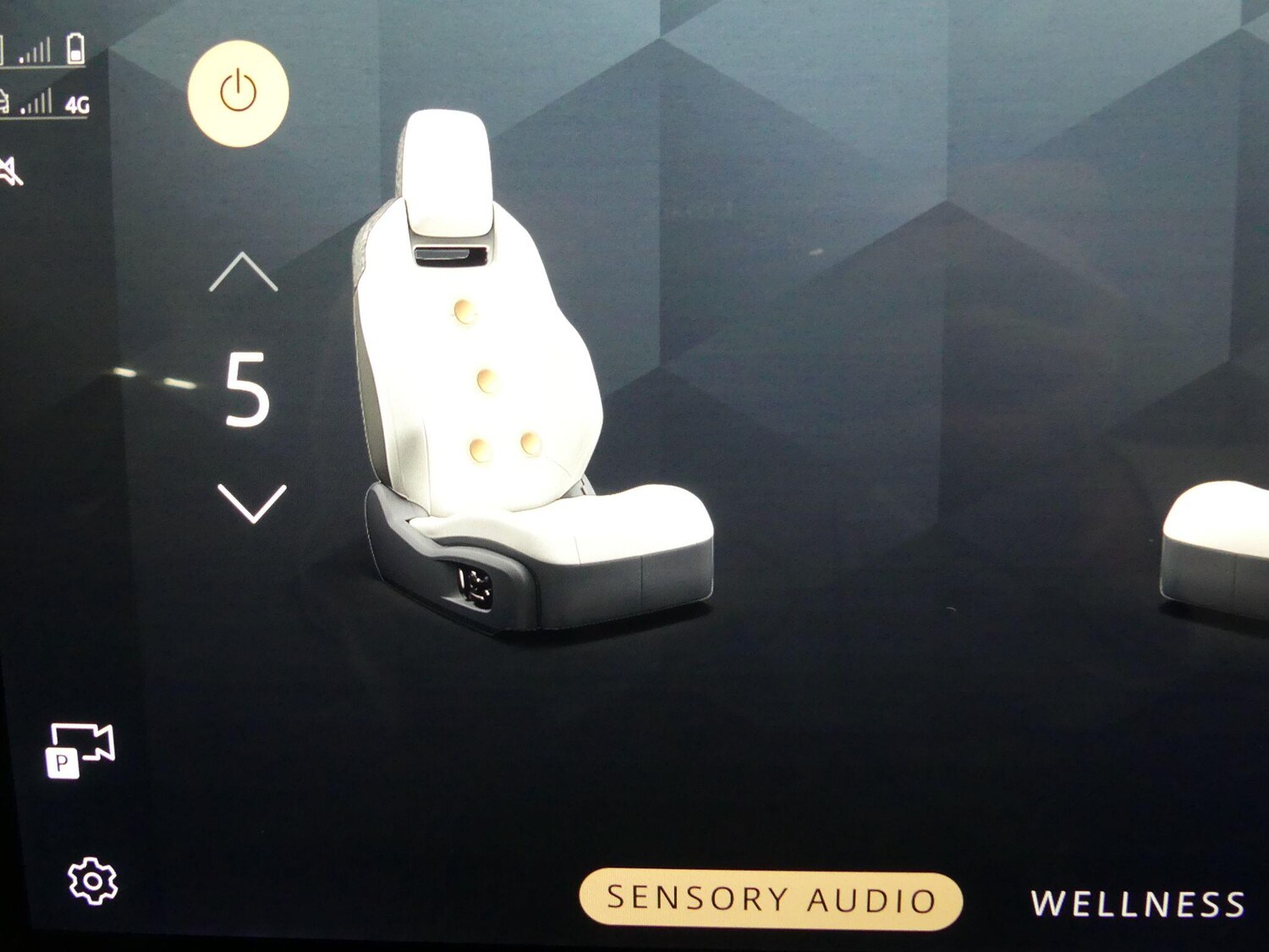 Used Land Rover Defender 110 for sale - 77908503: Photo 31