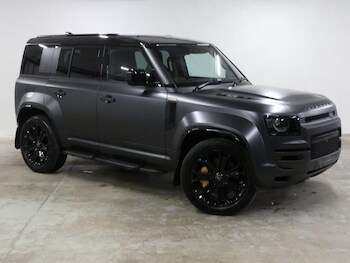 Used Land Rover Defender 110 2025 for sale - 77908503: Photo