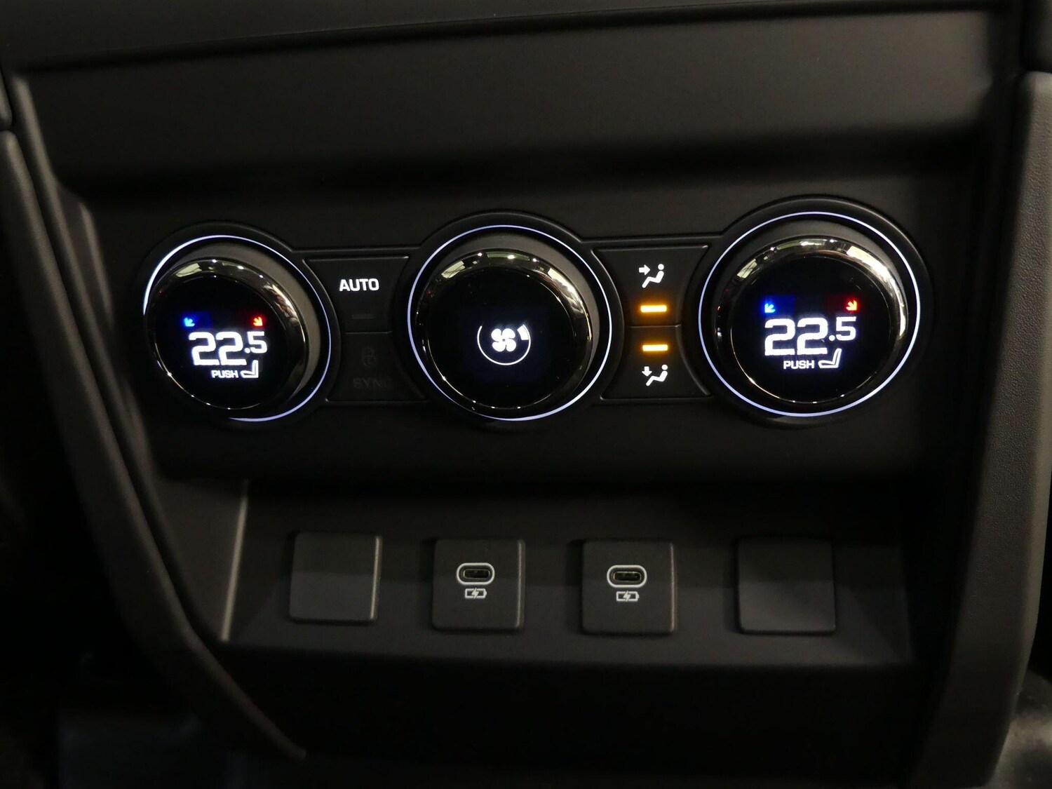 Used Land Rover Defender 110 for sale - 77908503: Photo 53