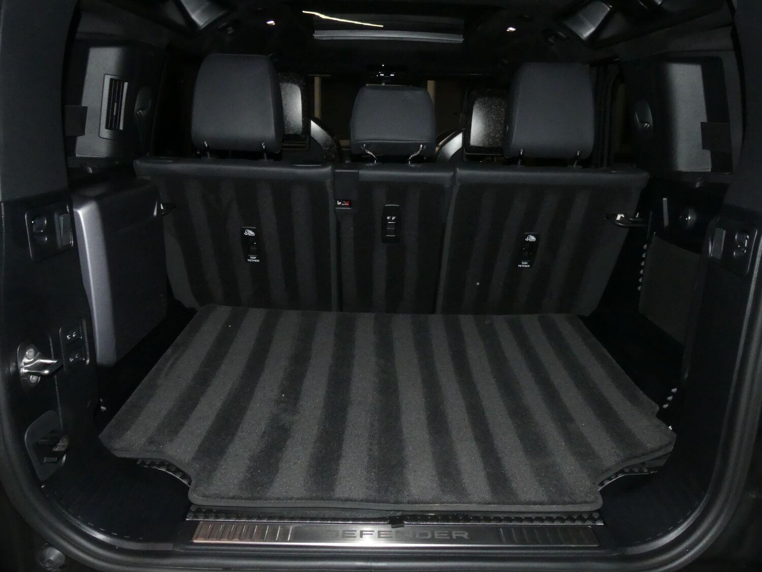 Used Land Rover Defender 110 for sale - 77908503: Photo 54