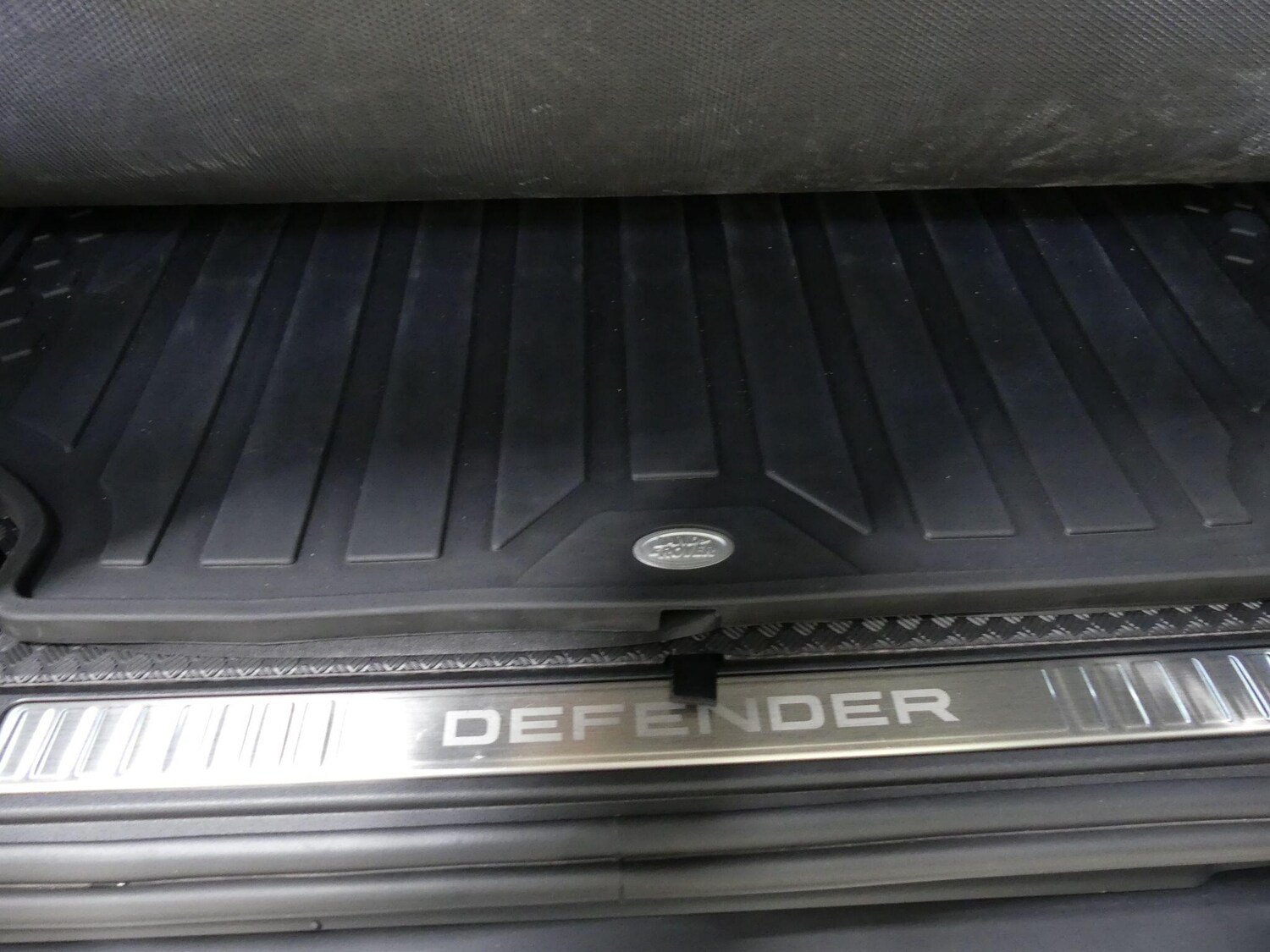 Used Land Rover Defender 110 for sale - 77908503: Photo 55