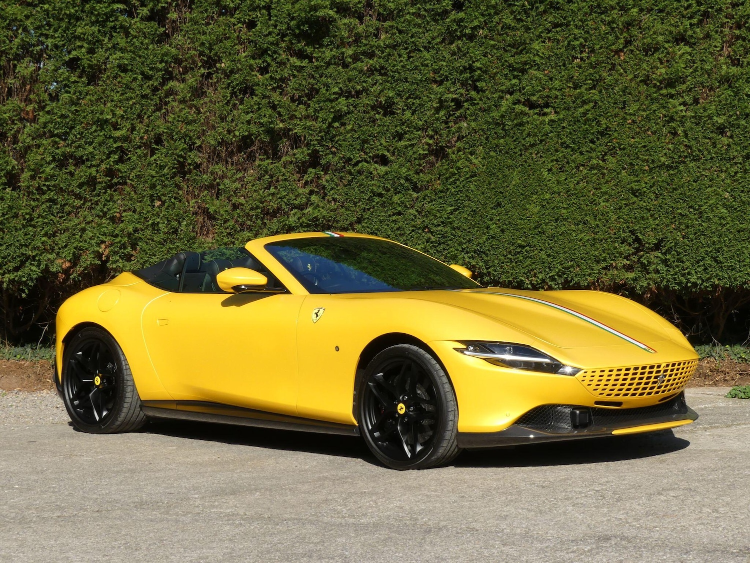 Used Ferrari Roma 2024 for sale - 76762808: Photo 1