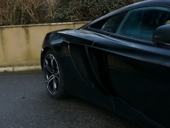 Used McLaren 12C 2014 for sale - 77242598: Photo