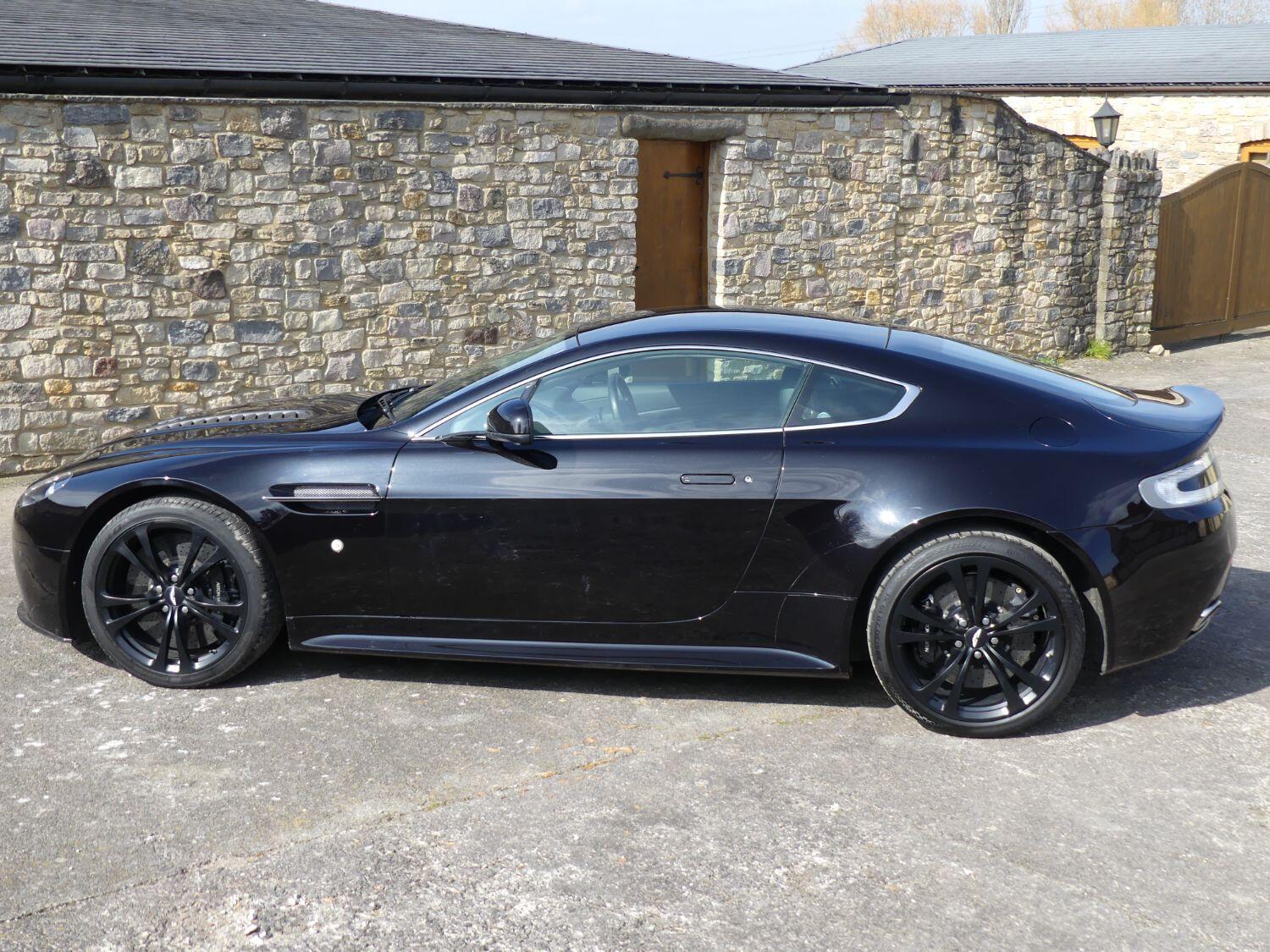 Used Aston Martin Vantage 2013 for sale - 76762809: Photo 10