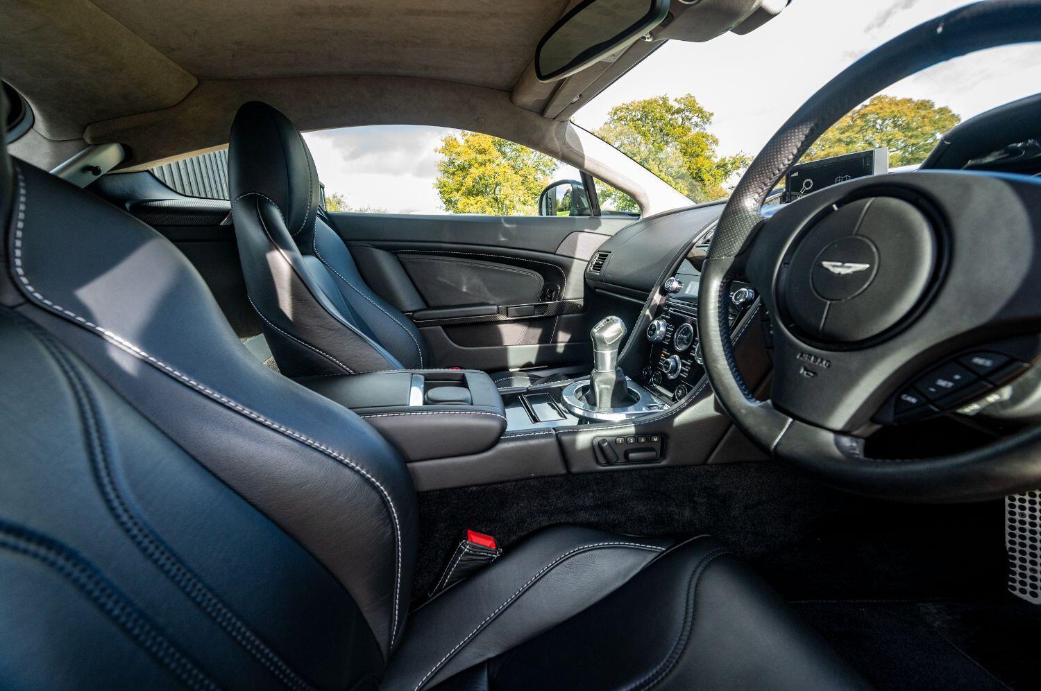 Used Aston Martin Vantage 2013 for sale - 76762809: Photo 19