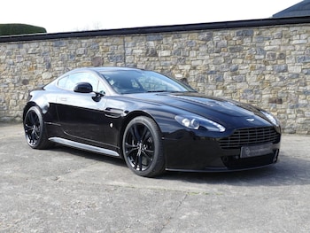 Used Aston Martin Vantage 2013 for sale - 76762809: Photo