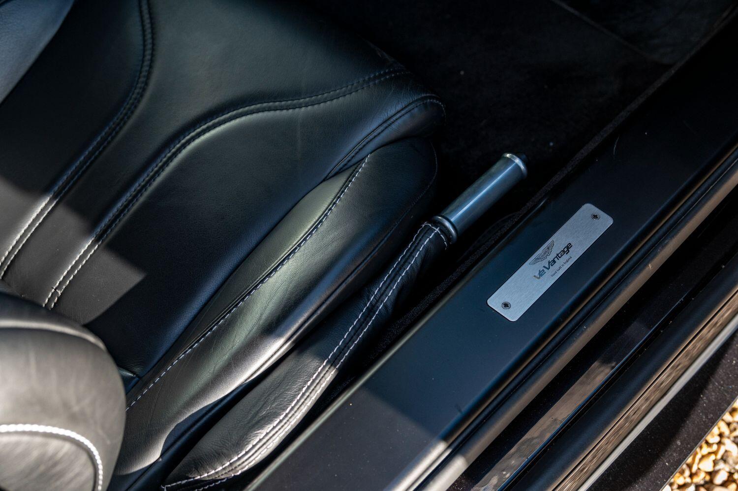 Used Aston Martin Vantage 2013 for sale - 76762809: Photo 38