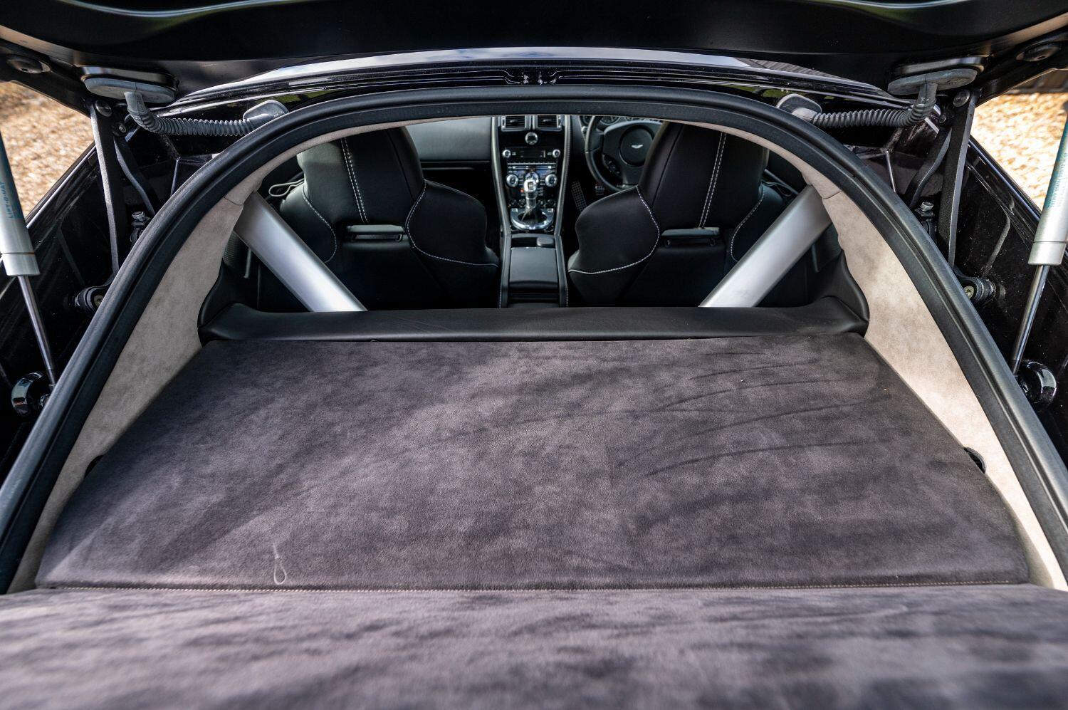 Used Aston Martin Vantage 2013 for sale - 76762809: Photo 45