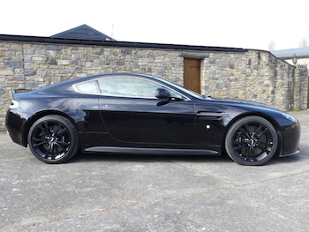 Used Aston Martin Vantage 2013 for sale - 76762809: Photo