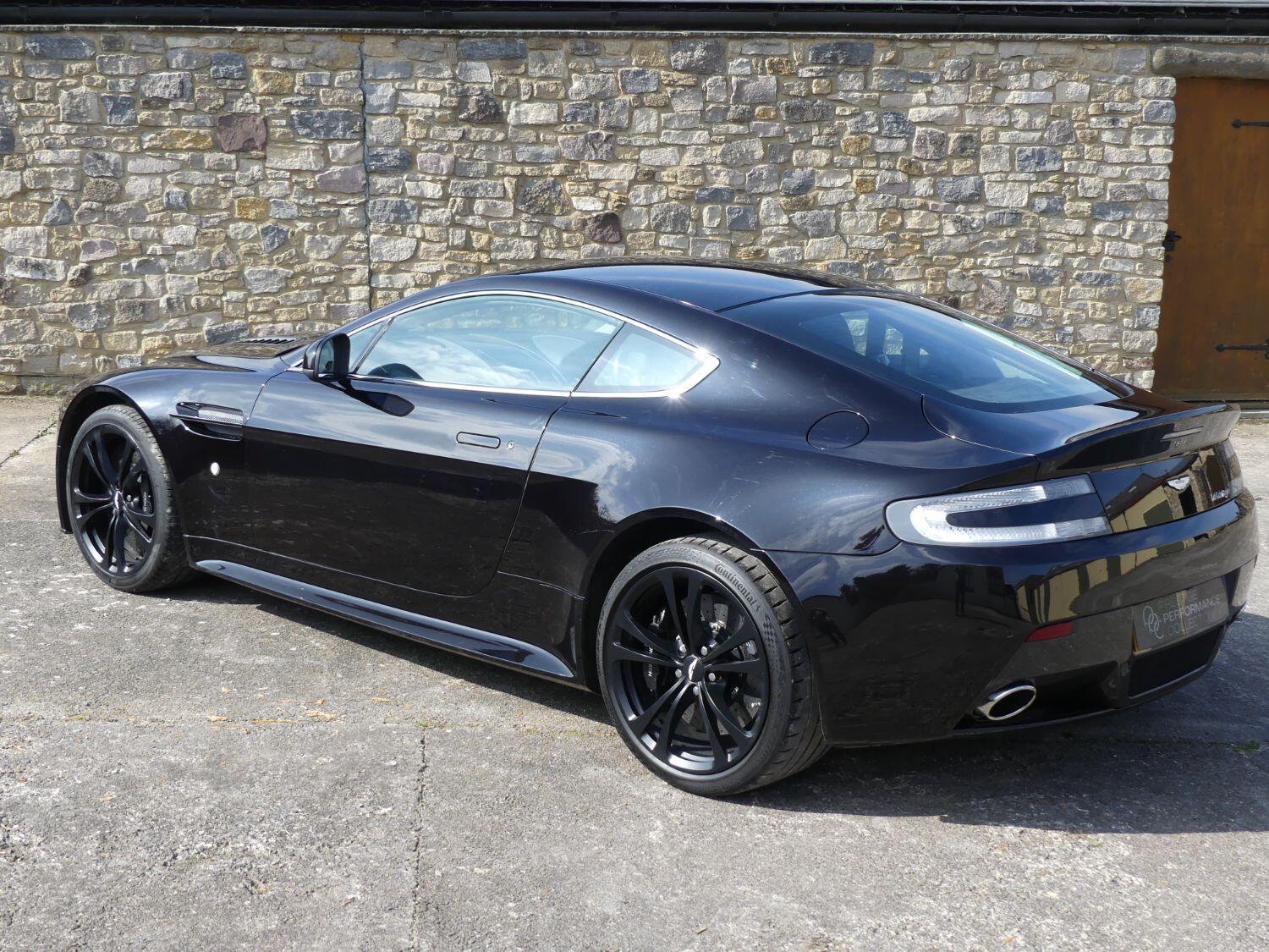 Used Aston Martin Vantage 2013 for sale - 76762809: Photo 9