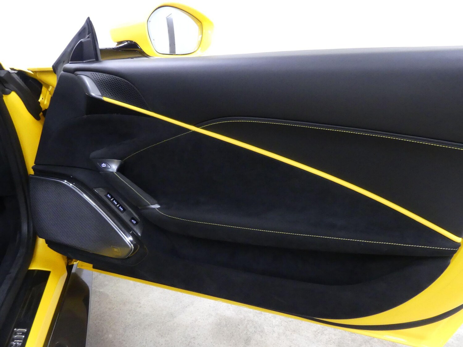 Used Ferrari Roma 2024 for sale - 77853674: Photo 27