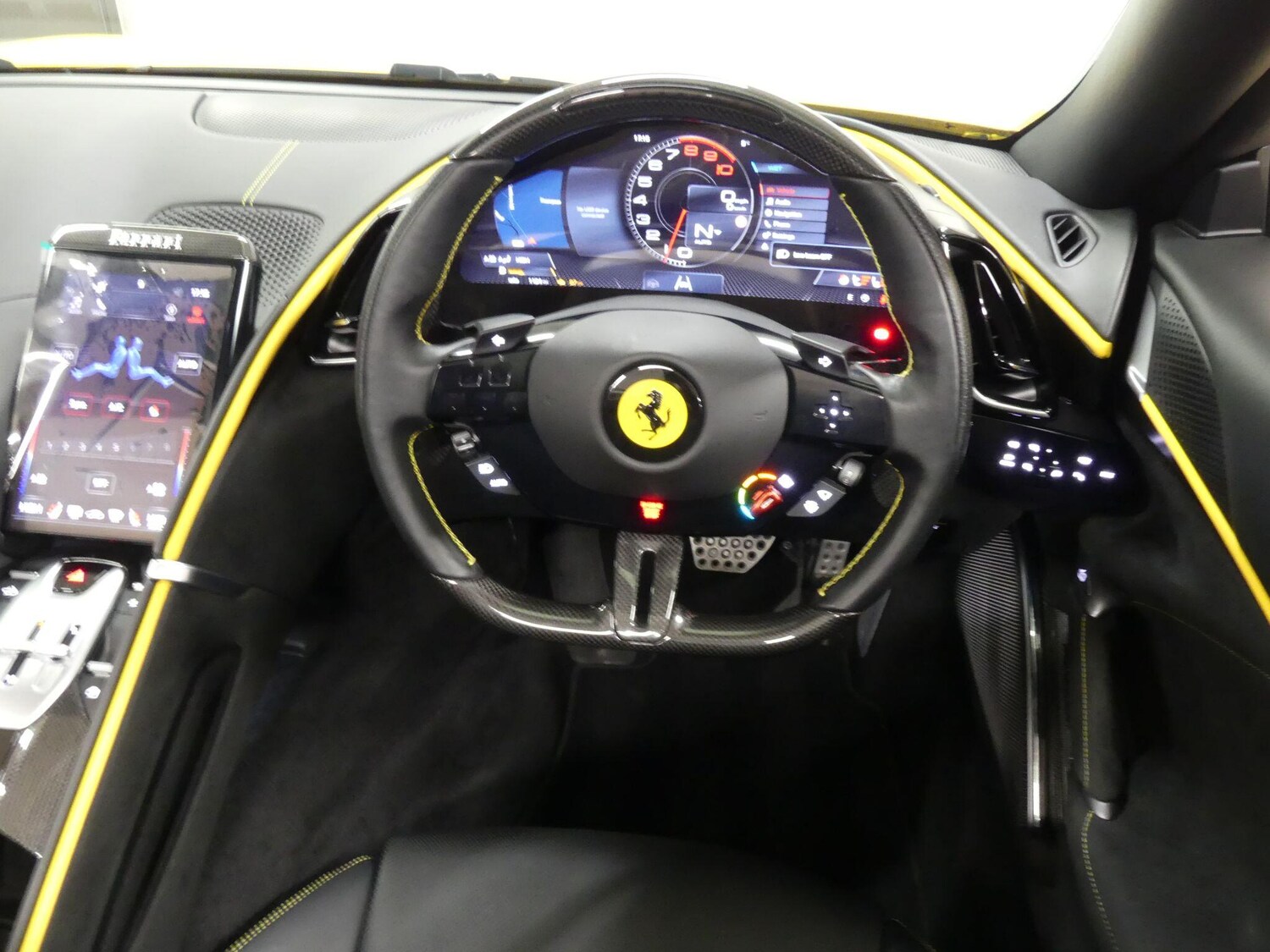 Used Ferrari Roma 2024 for sale - 77853674: Photo 29