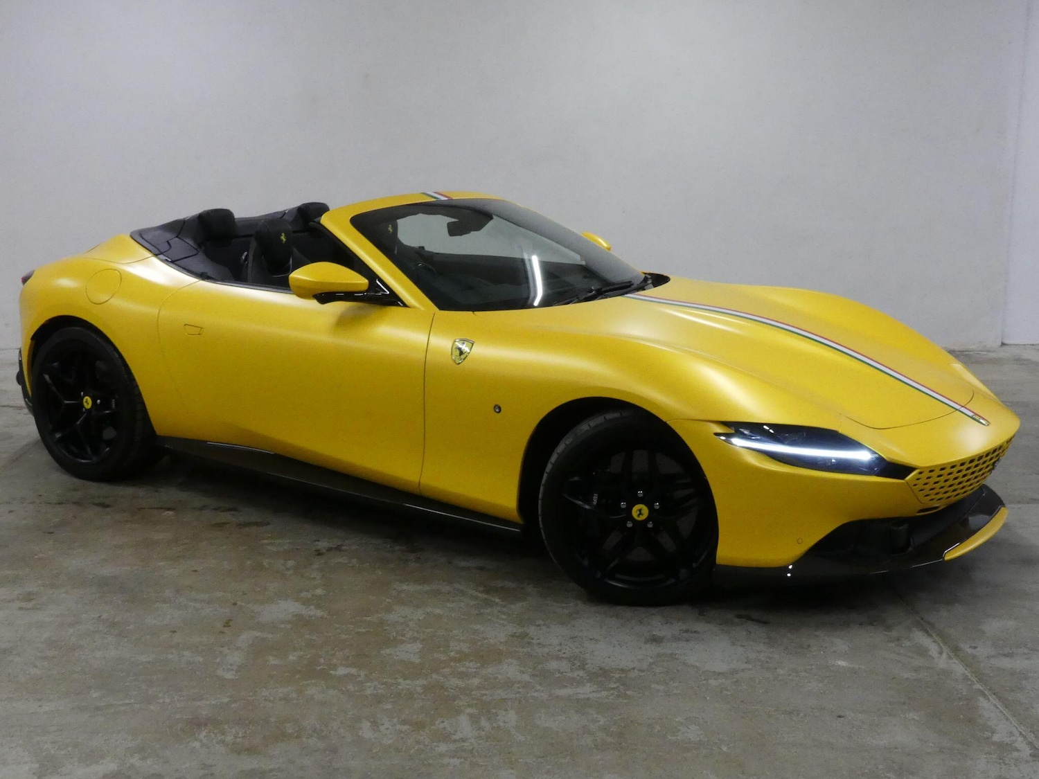 Used Ferrari Roma 2024 for sale - 77853674: Photo 4