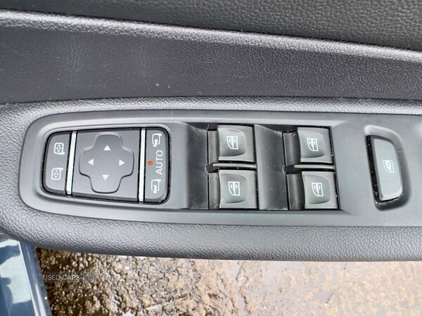 Used Renault Captur 2017 for sale - 76099710: Photo 25