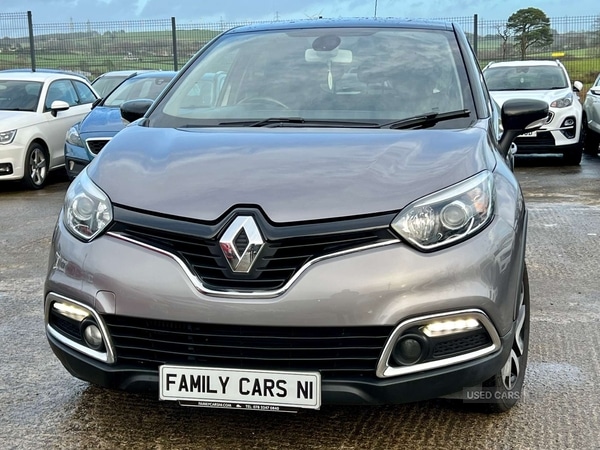 Used Renault Captur 2017 for sale - 77456766: Photo 2