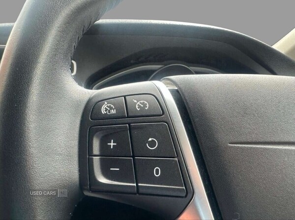 Used Volvo V40 2017 for sale - 76372146: Photo 11