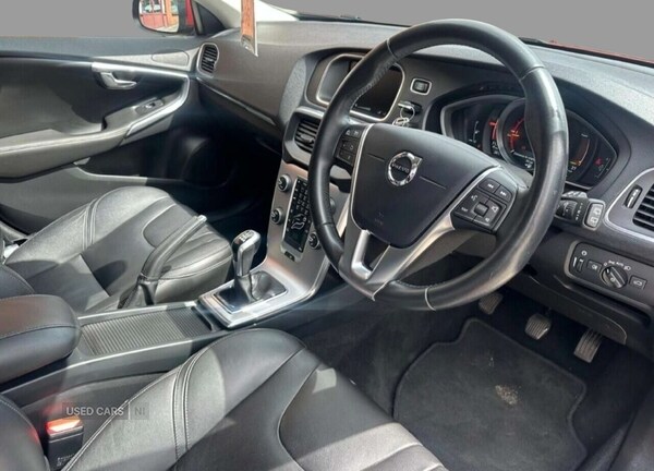 Used Volvo V40 2017 for sale - 76372146: Photo 9