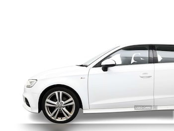 Used Audi A3 2018 for sale - 76500205: Photo