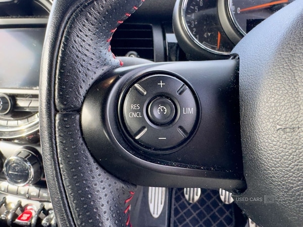 Used MINI Hatch 2018 for sale - 76850810: Photo 30