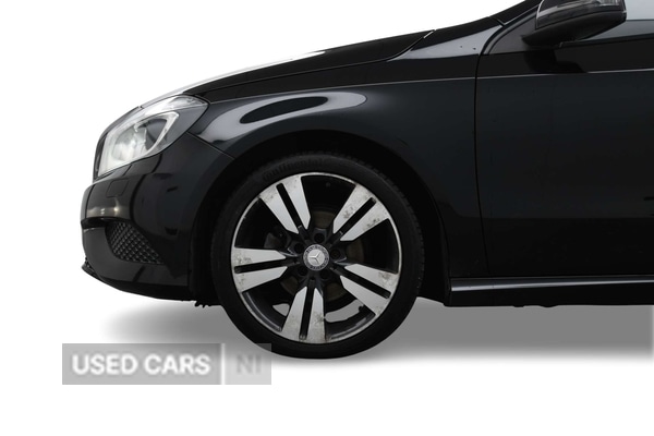 Used Mercedes-Benz A-Class 2015 for sale - 77784952: Photo 2