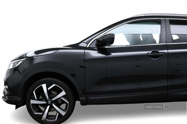 Used Nissan Qashqai 2018 for sale - 76389475: Photo 4