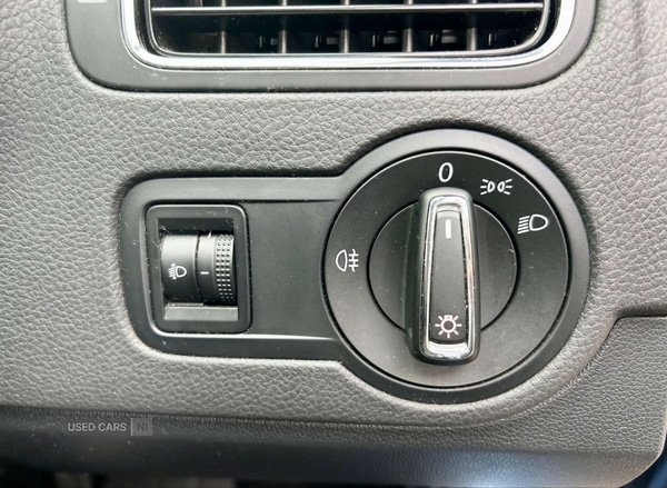 Used Volkswagen Polo 2015 for sale - 77497842: Photo 28