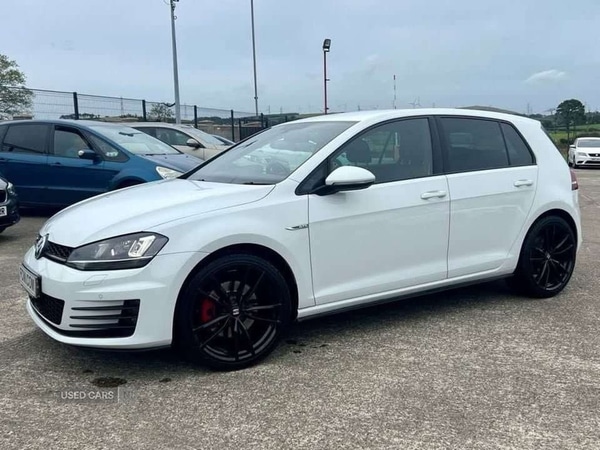 Used Volkswagen Golf 2014 for sale - 76201961: Photo 2