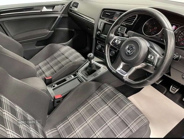 Used Volkswagen Golf 2014 for sale - 76850800: Photo 13