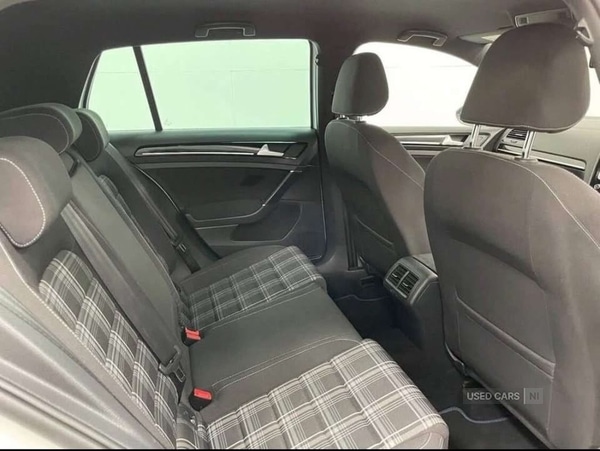 Used Volkswagen Golf 2014 for sale - 76850800: Photo 17